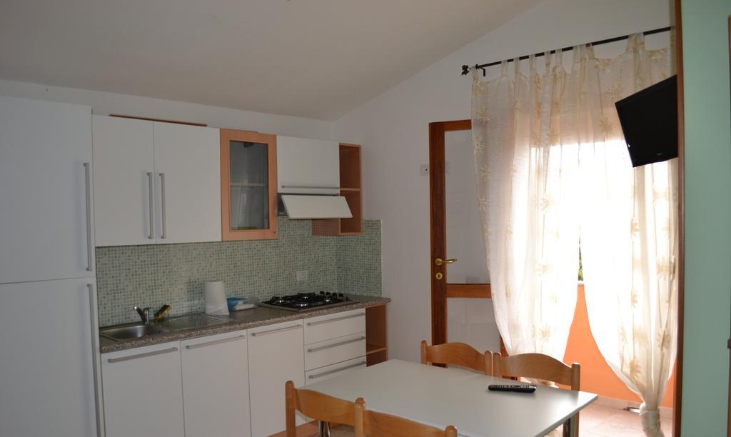 Apartments Mimose Бадеси Номер фото